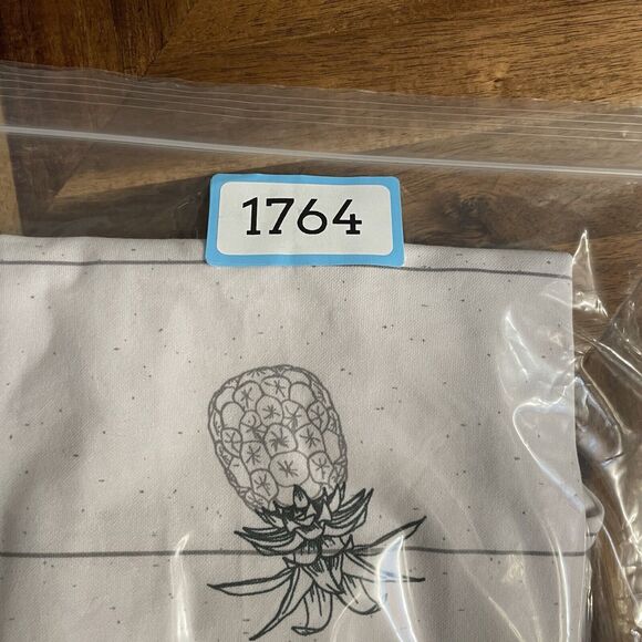 Travis Mathew Golf Polo Shirt Short Sleeve Active‎ Athleasure Pineapple Large - Picture 7 of 7